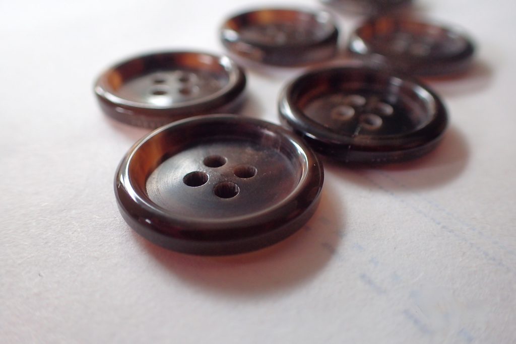 Buttons made from real horn